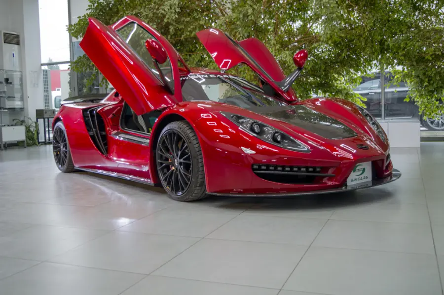 Sin R1 750, la supercar bulgara