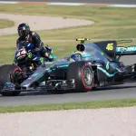 Valentino Rossi e Lewis Hamilton: lo scambio