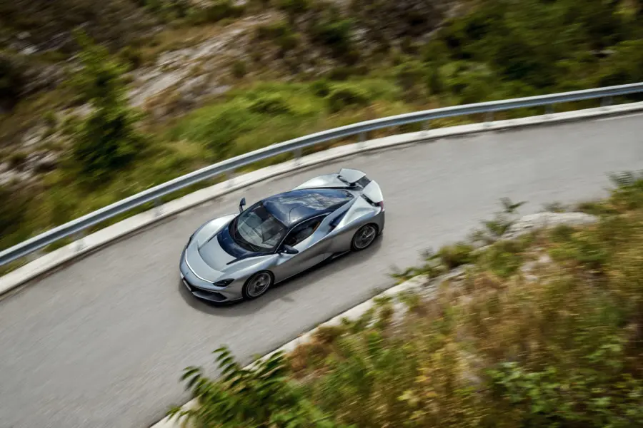 Pininfarina Battista e Pura Vision  al Monterey Car Week di metà agosto